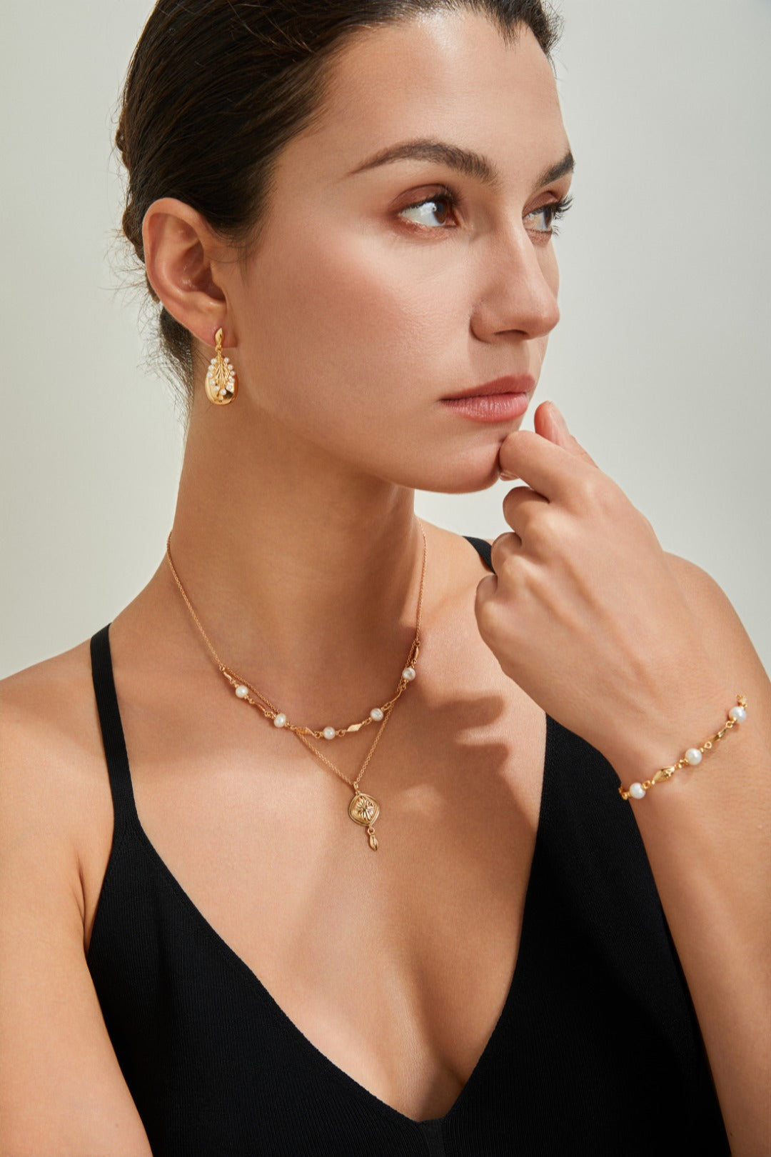 Double-layered gold pearl necklace with 925 sterling silver and freshwater pearls
Delicate gold vermeil pearl necklace – Celestial Bloom by Petite Secret
Elegant pearl necklace for layering – Petite Secret Jewellery.