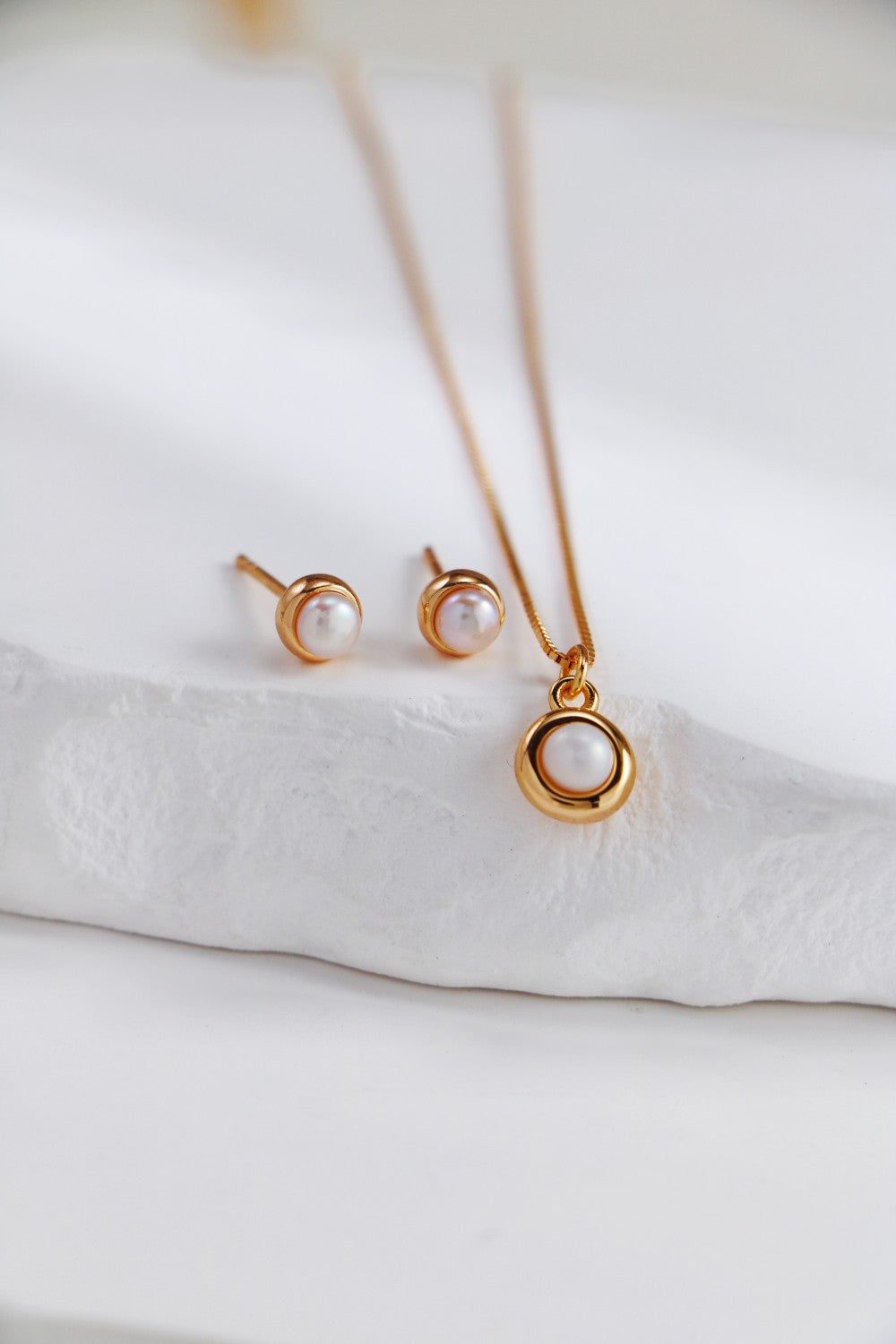 Luna Glow Necklace