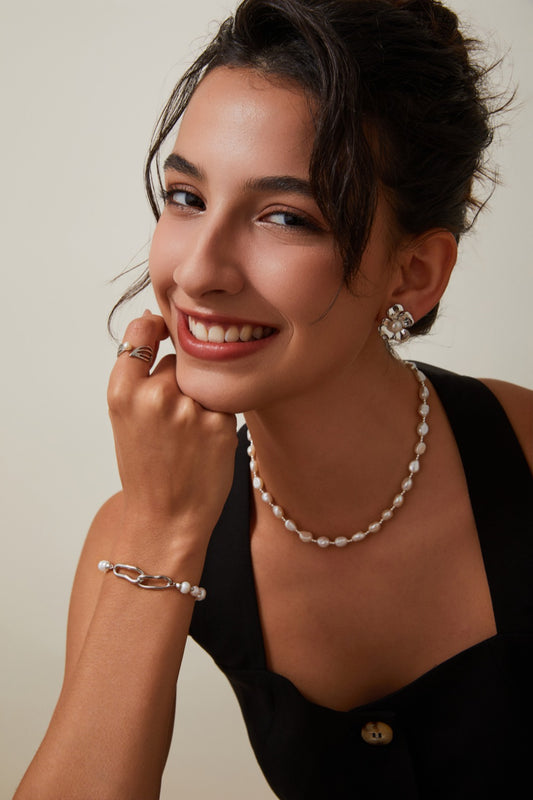 Ripple Link Pearl Bracelet