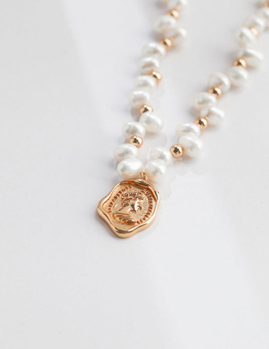 Queen Glow Pearl Necklace - Petite Secret Jewellery