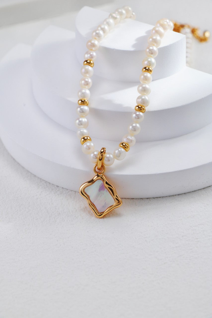 Elegant Pearl Pendant Necklace - Petite Secret Jewellery