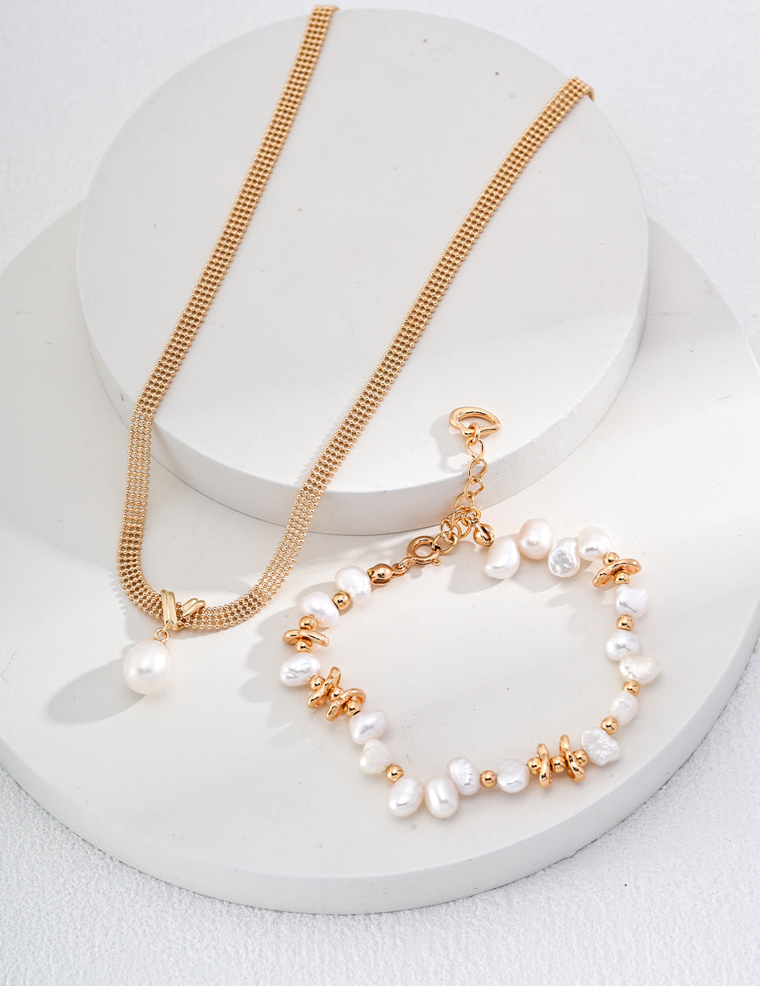 Golden Pearl Choker Necklace - Petite Secret Jewellery