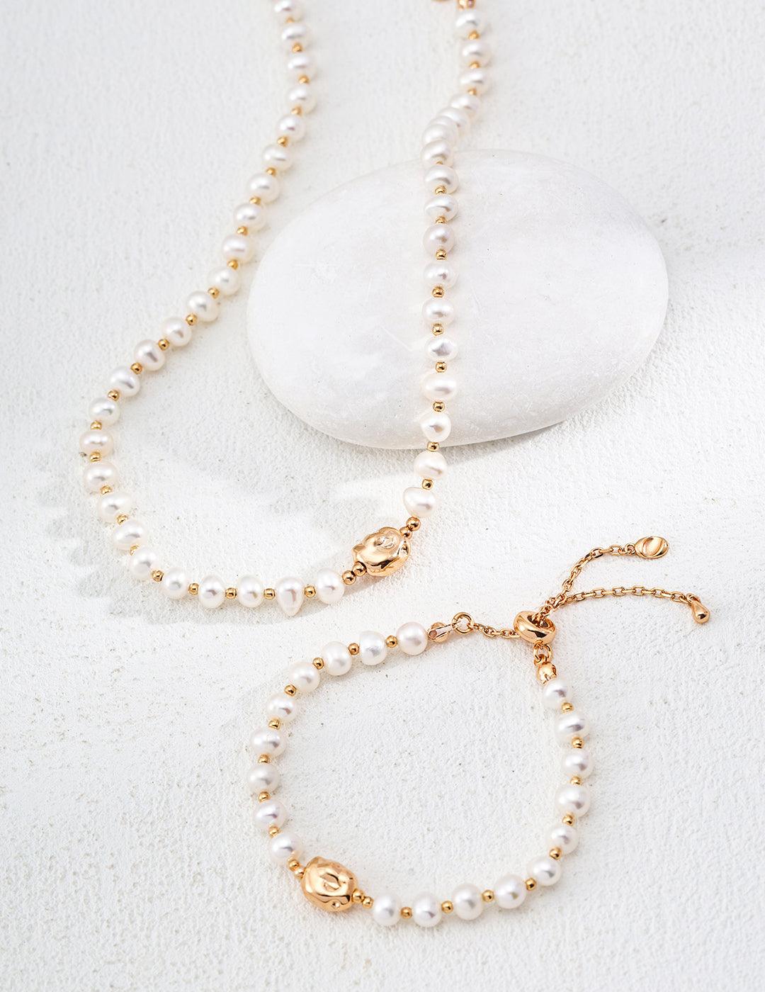 Vintage-Inspired Pearl Bracelet (Gold/Silver) - Petite Secret Jewellery